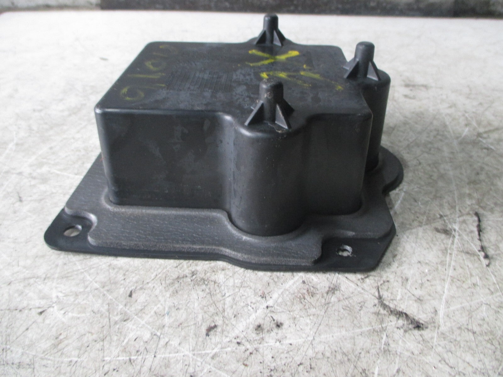 JAGUAR XE 2016 OSR DRIVER SIDE REAR DOOR CONTROL MODULE FK7214D620BE