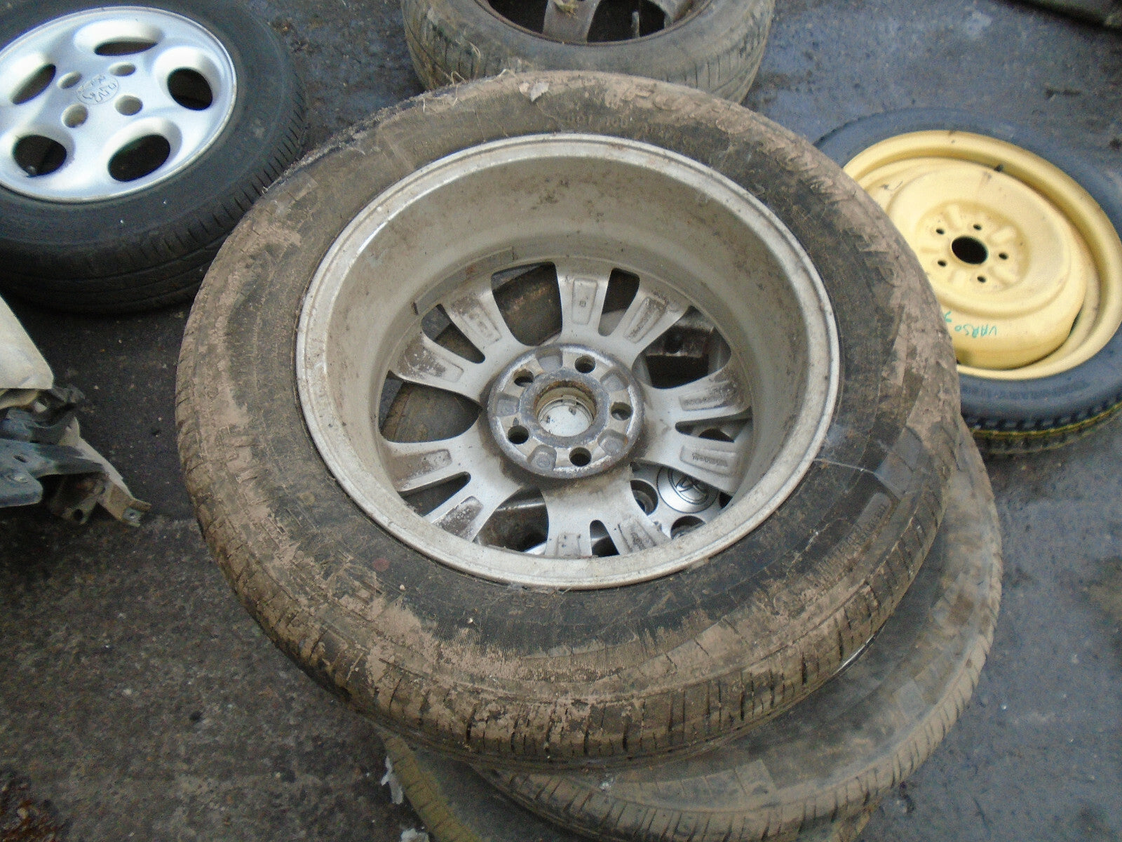 TOYOTA VERSO 2016 15 INCH SINGLE ALLOY WHEEL WITH TYRE 185/65R15