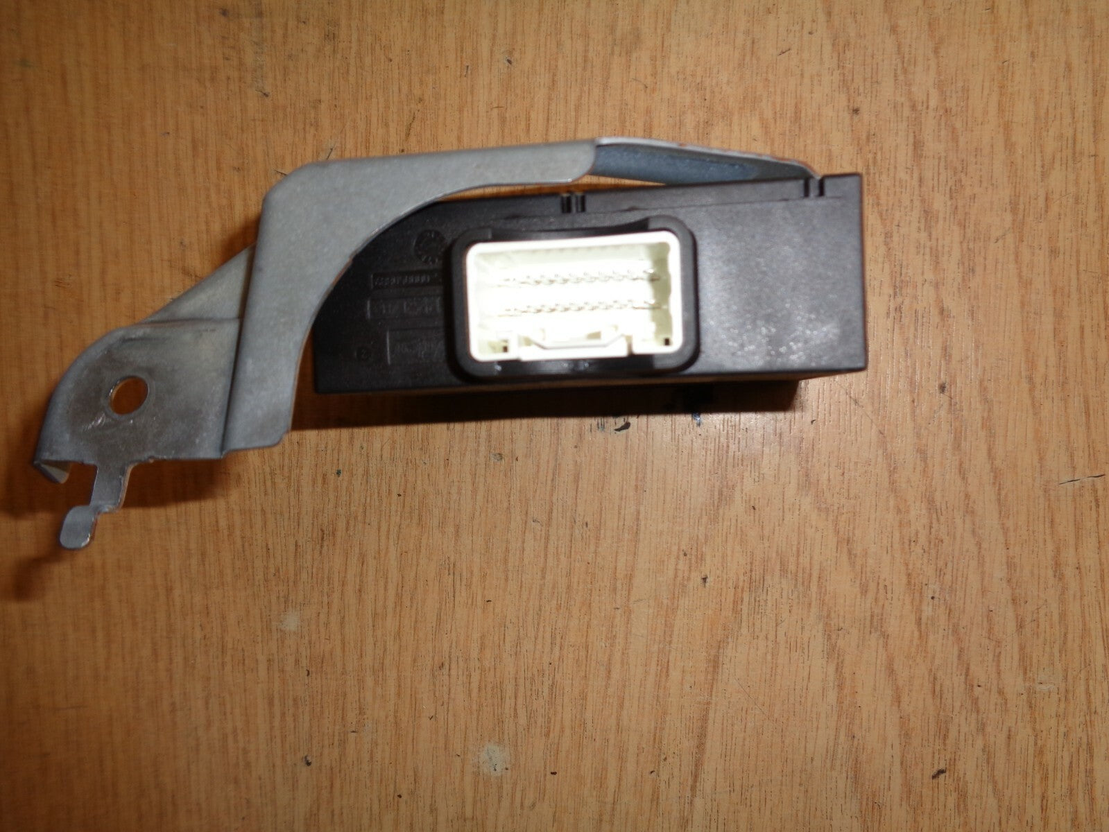 PEUGEOT 108 2017 MK2 DRIVER SIDE RIGHT DCM DOOR CONTROL MODULE ECU 897400H040D