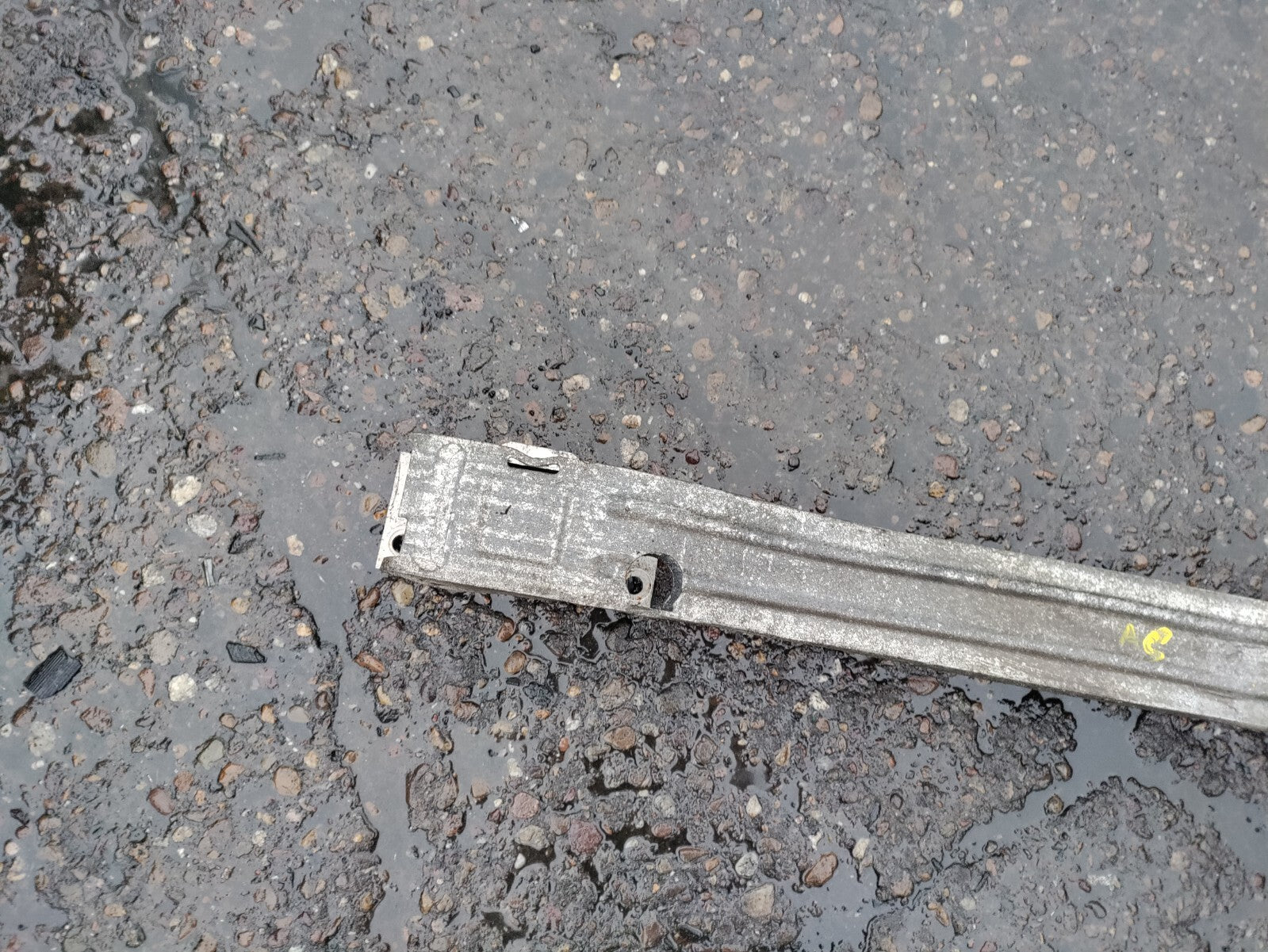 2010 VAUXHALL ASTRA J HATCHBACK MK6 REAR BUMPER REINFORCEMENT CRASH BAR