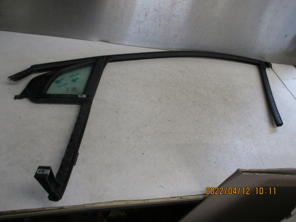 FORD MONDEO MK5 2019 OSF DRIVER FRONT DOOR QUARTER WINDOW GLASS