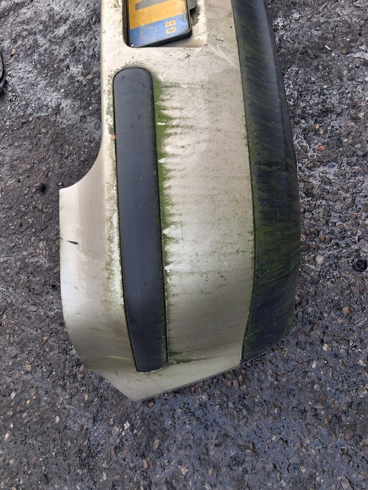 2002 VW VOLKSWAGEN GOLF MK4 COMPLETE REAR BUMPER BEIGE