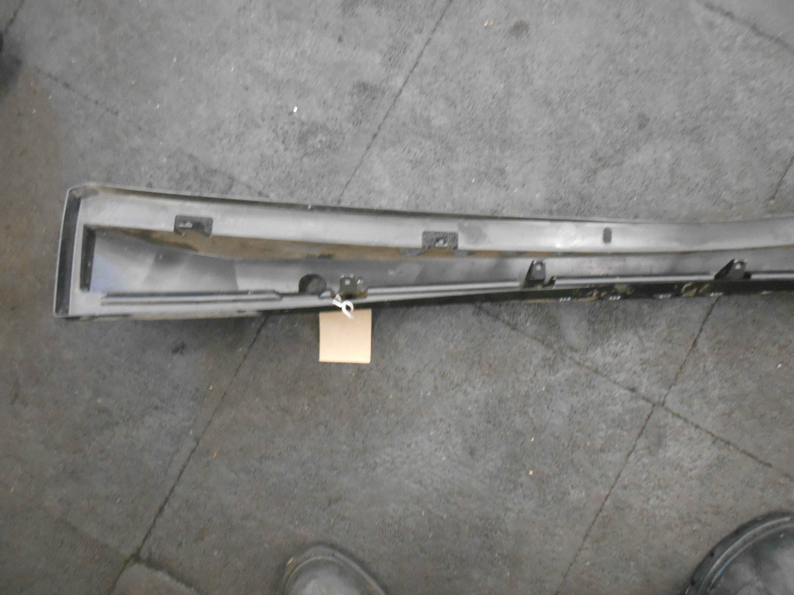 NISSAN NOTE E12 2014 FRONT PLASTIC UPPER SUPPORT TRIM 620903VU0A