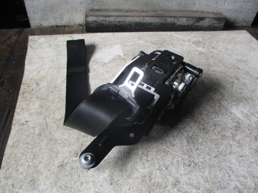 MERCEDES BENZ C CLASS W204 2014 NS PASSENGER SIDE FRONT SEAT BELT 620380300