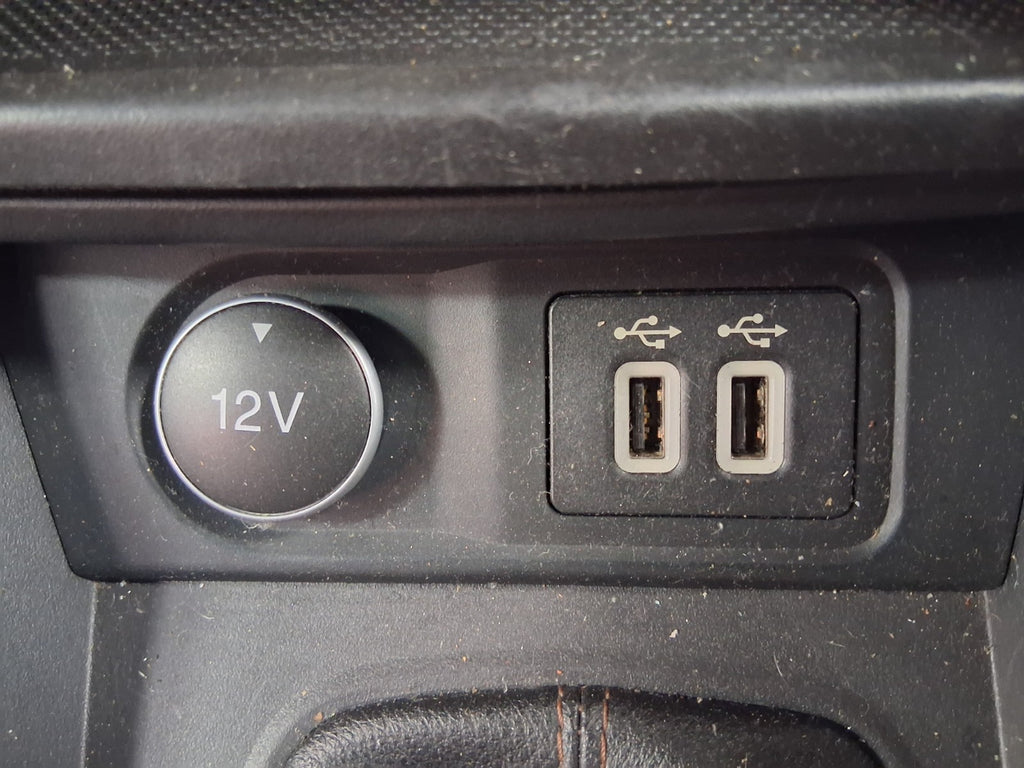2018 FORD KA + PLUS HATCHBACK USB PORT 12V SOCKET