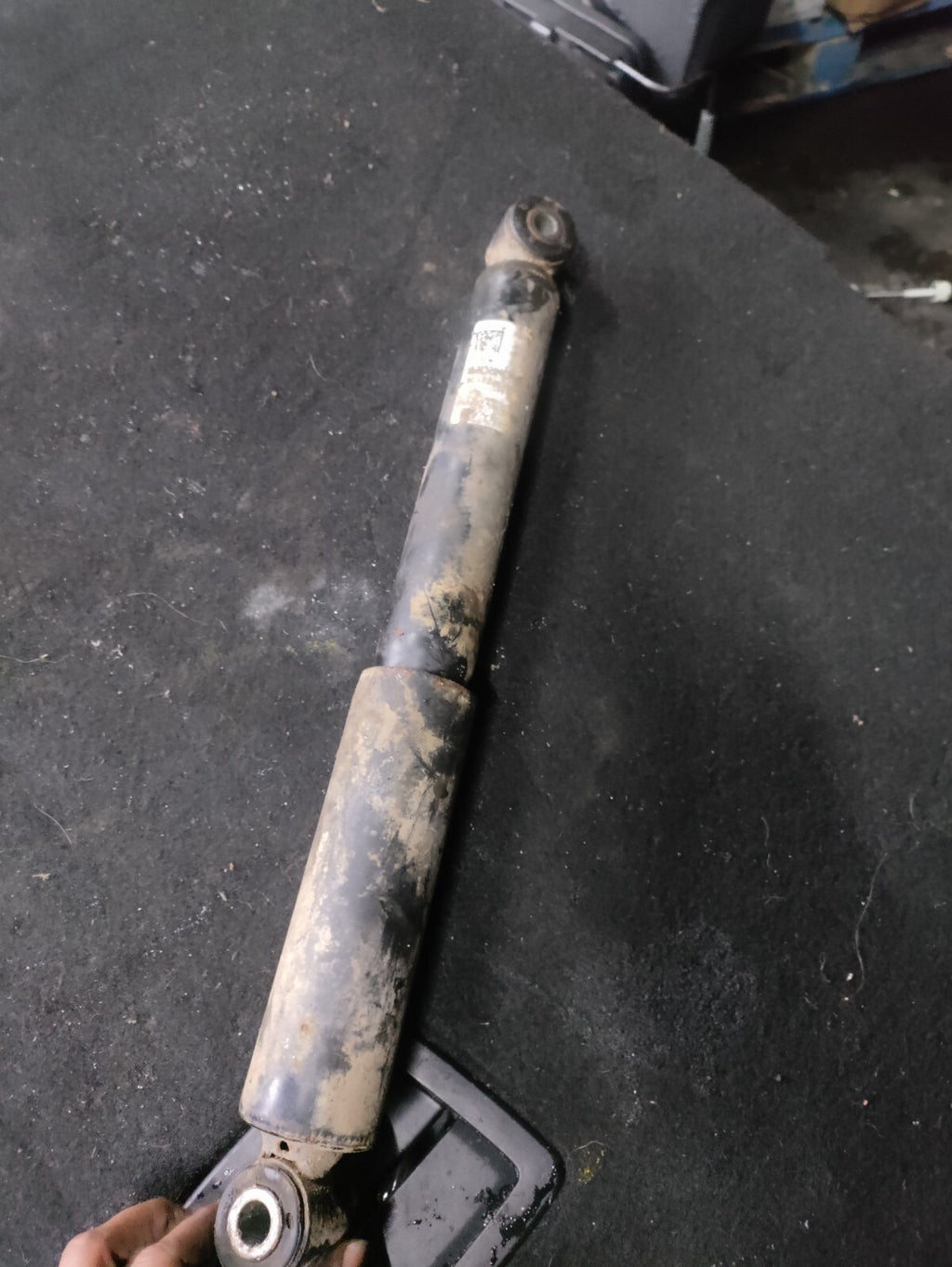 2020 MERCEDES BENZ SPRINTER W907 OSR DRIVER SIDE REAR SHOCK A9073203500