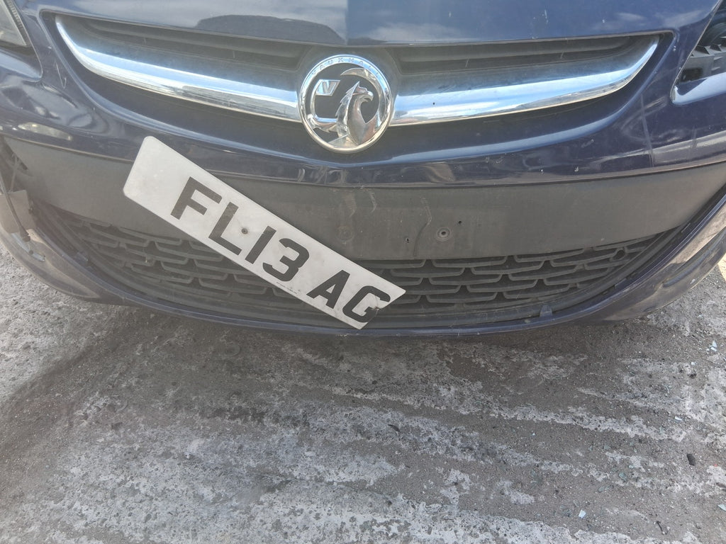 2013 VAUXHALL ASTRA J ESTATE COMPLETE FRONT BUMPER WITH GRILL & BADGE GRILLE