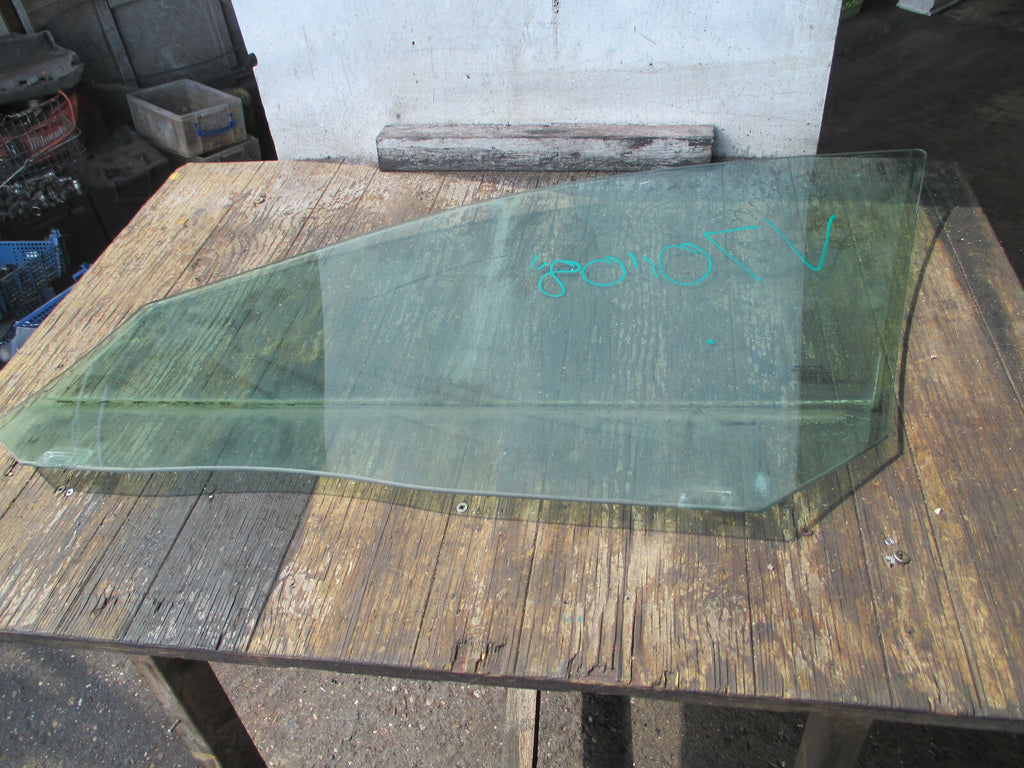 VOLVO V70 2008 OSF DRIVER SIDE FRONT DOOR WINDOW GLASS