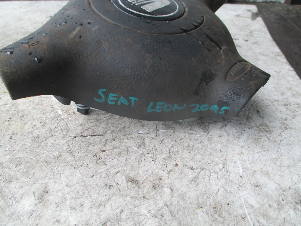 SEAT LEON 2005 MK1 DRIVER'S STEERING WHEEL SAFETY BAG 1M0880201N
