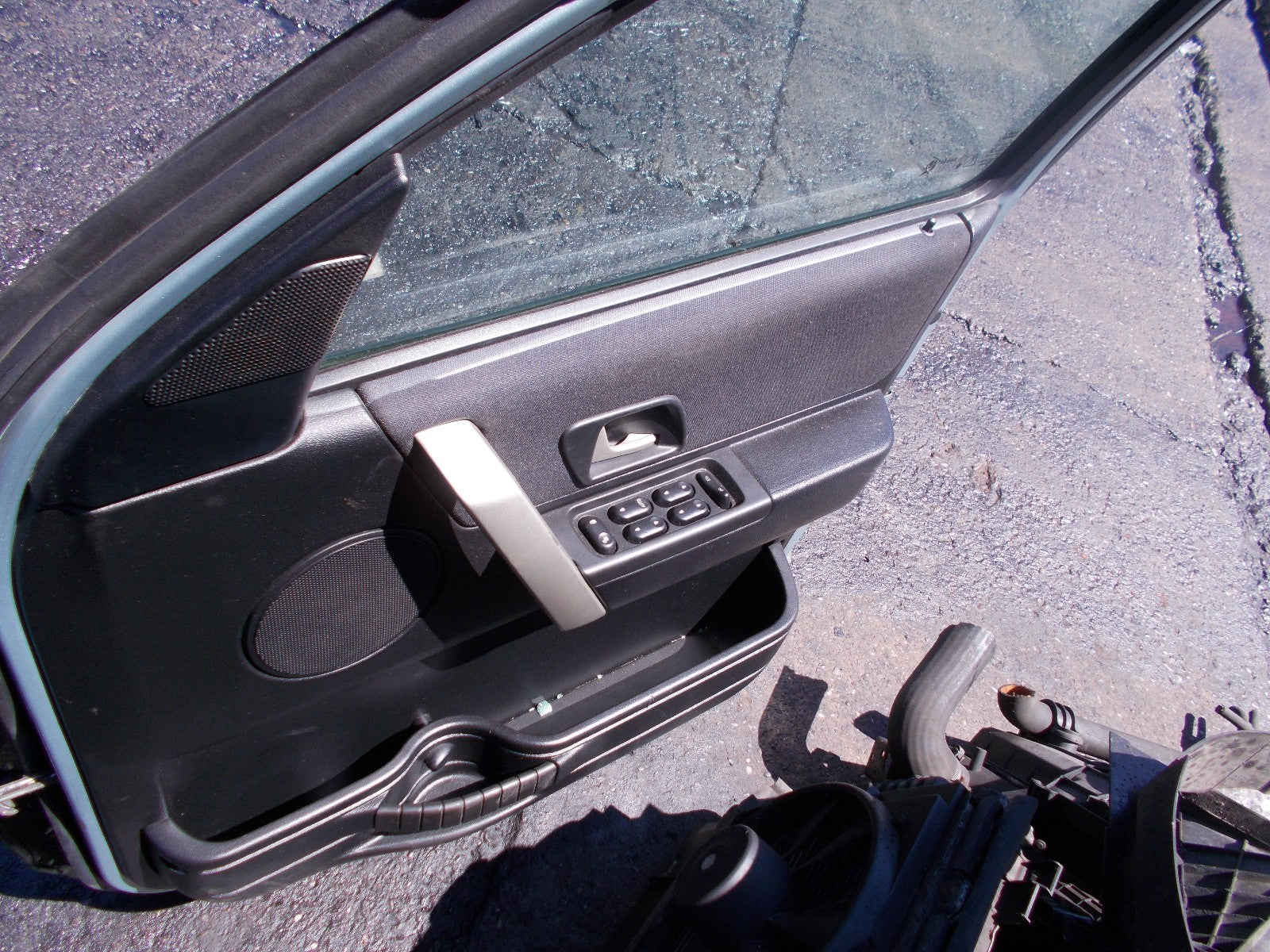 LAND ROVER FREELANDER MK1 OSF DRIVER SIDE FRONT DOOR BLUE