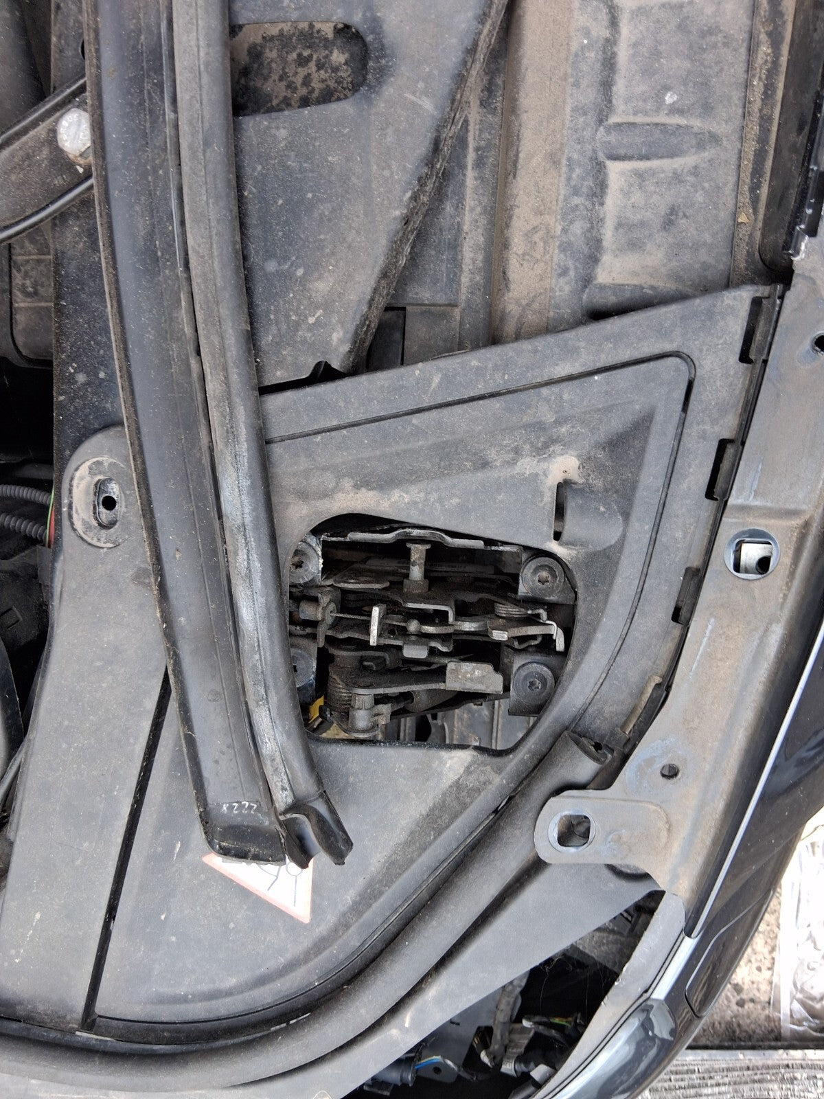 2012 BMW 5 SERIES F10 1.2 DIESEL OSF DRIVER SIDE RIGHT BONNET LOCK MECHANISM