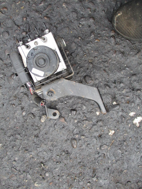 2009 FORD FIESTA MK7 ABS PUMP CONTROL UNIT MODULE8570059023