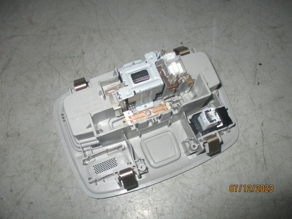 SUZUKI SWIFT MK4 2020 FRONT INTERIOR ROOF READING LIGHT