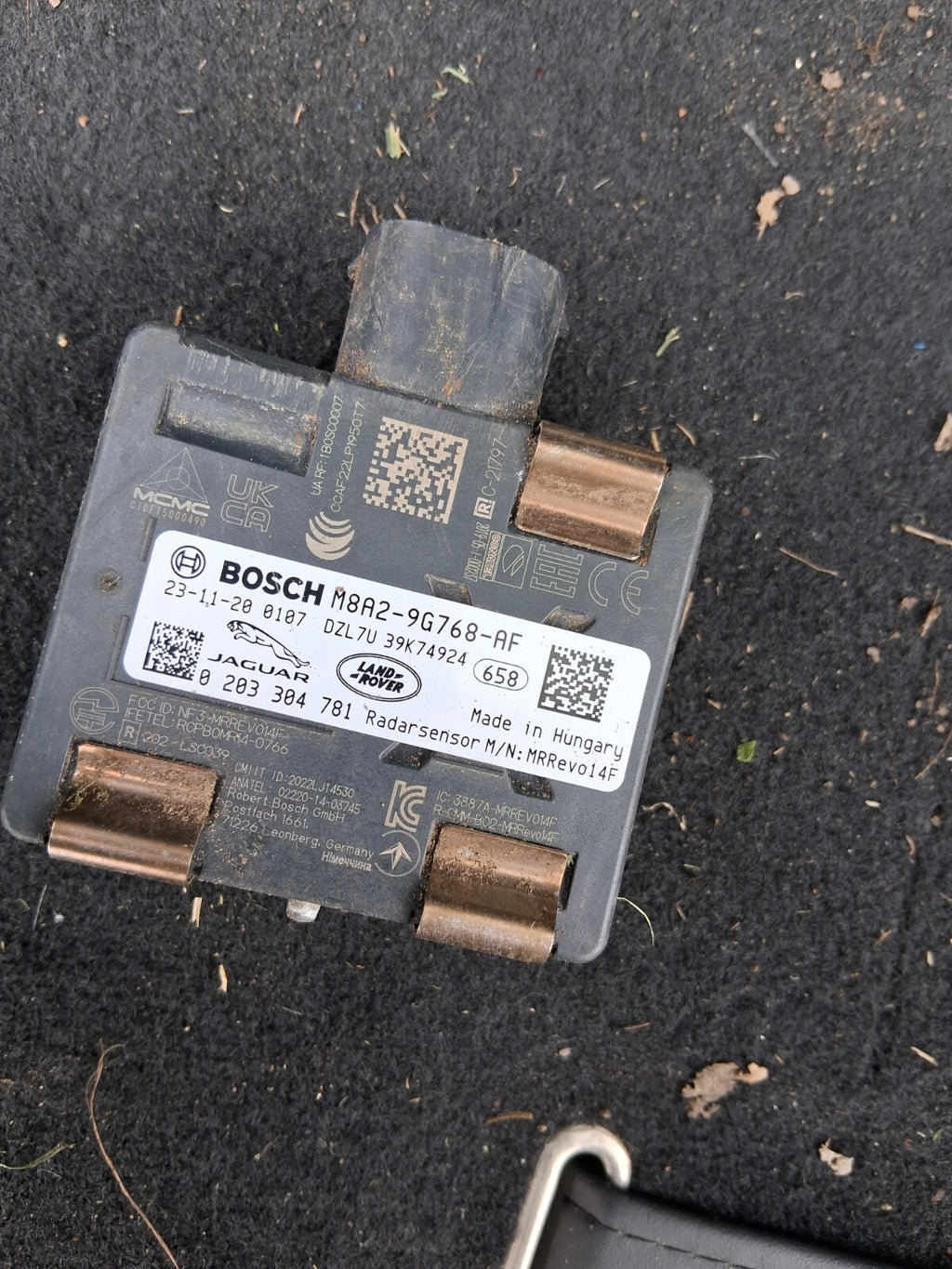 2024 RANGE ROVER VELAR P400e RADAR SENSOR M8A29G786AF