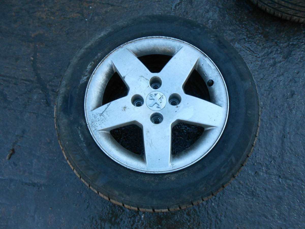 PEUGEOT 207 2009 5 SPOKE 4 STUD ALUMINIUM ALLOY WHEEL & TYRE 185/65 R15