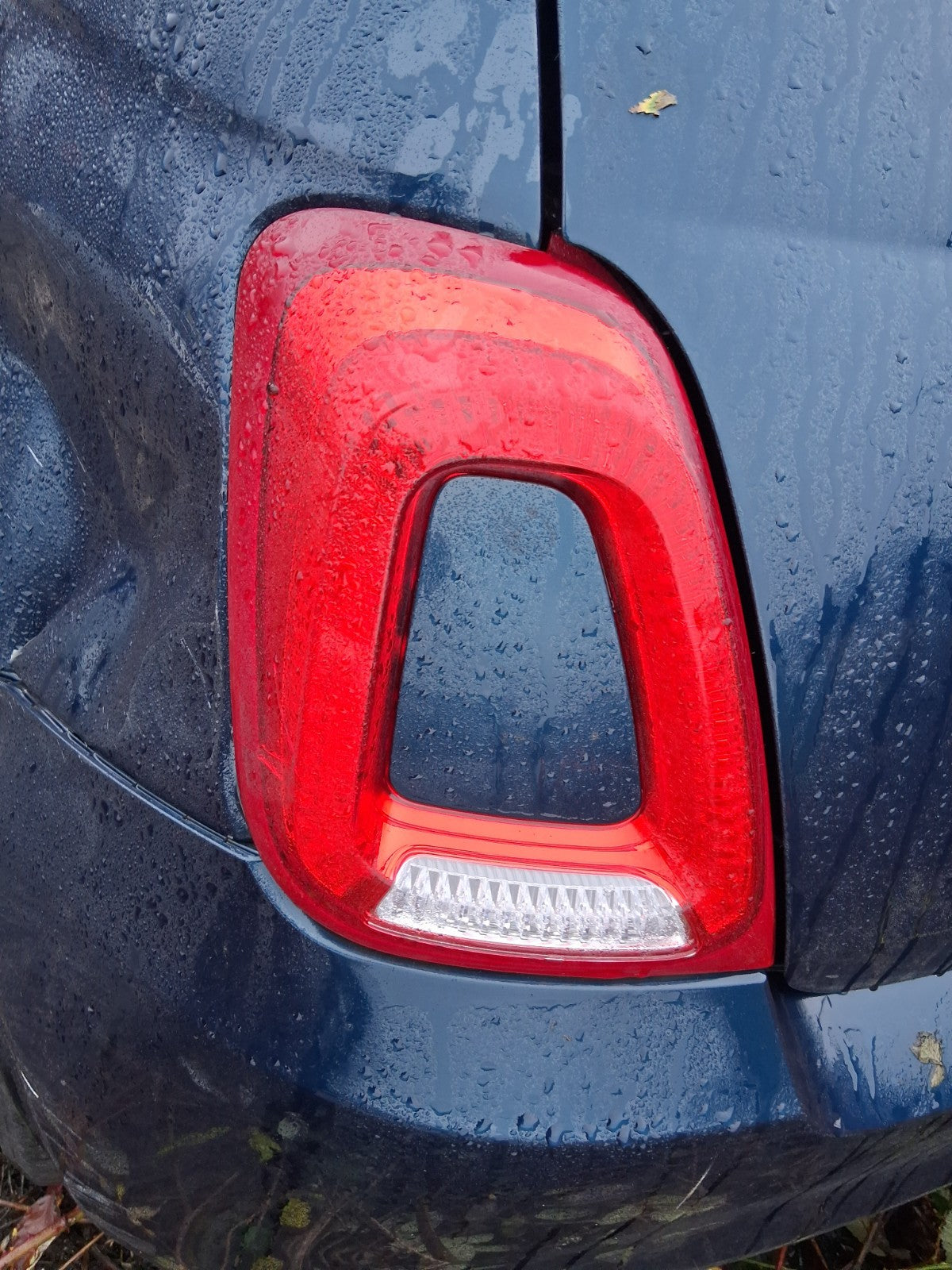 2023 FIAT 500 MHEV NSR PASSENGER SIDE REAR LEFT TAIL LIGHT