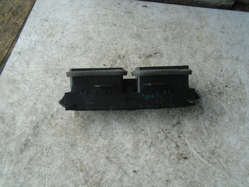 FORD MONDEO 2017 MK5 FRONT CENTRE MIDDLE DASHBOARD AIR VENTS DS7319K617