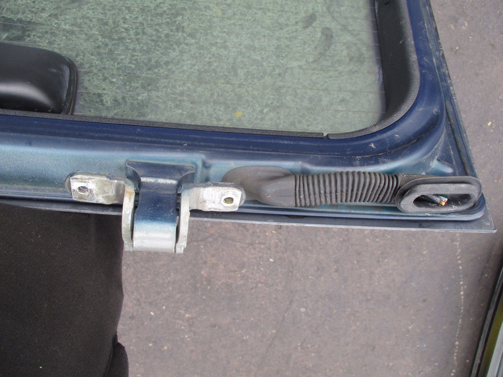 BMW 3 SERIES E46 1999 REAR TAILGATE BOOT LID HATCHBACK GLASS WIPER MOTOR BLUE