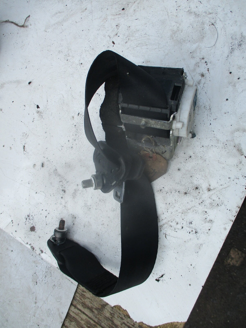 FORD KA MK2 PASSENGER NEAR SIDE REAR SEATBELT 34084489