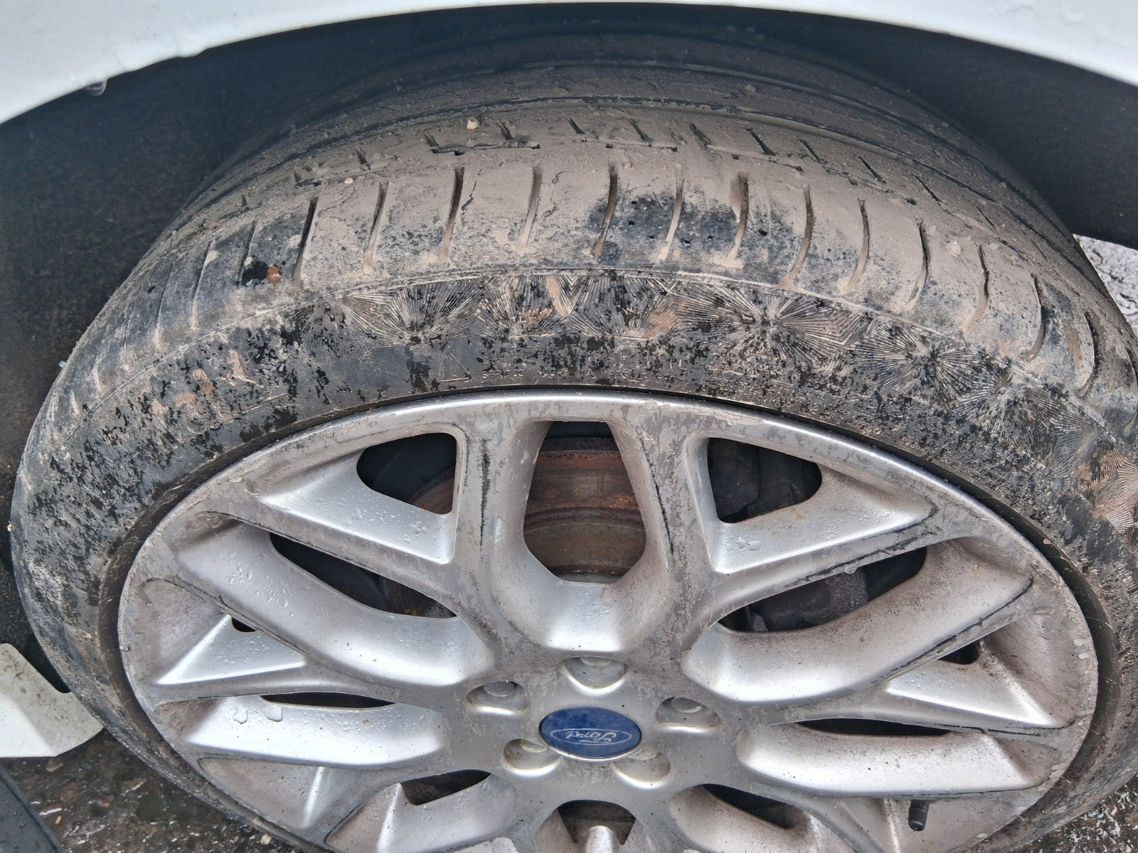 2017 FORD FOCUS MK3 ST LINE 18 INCH ALLOY WHEEL WITH TYRE 235/40R18