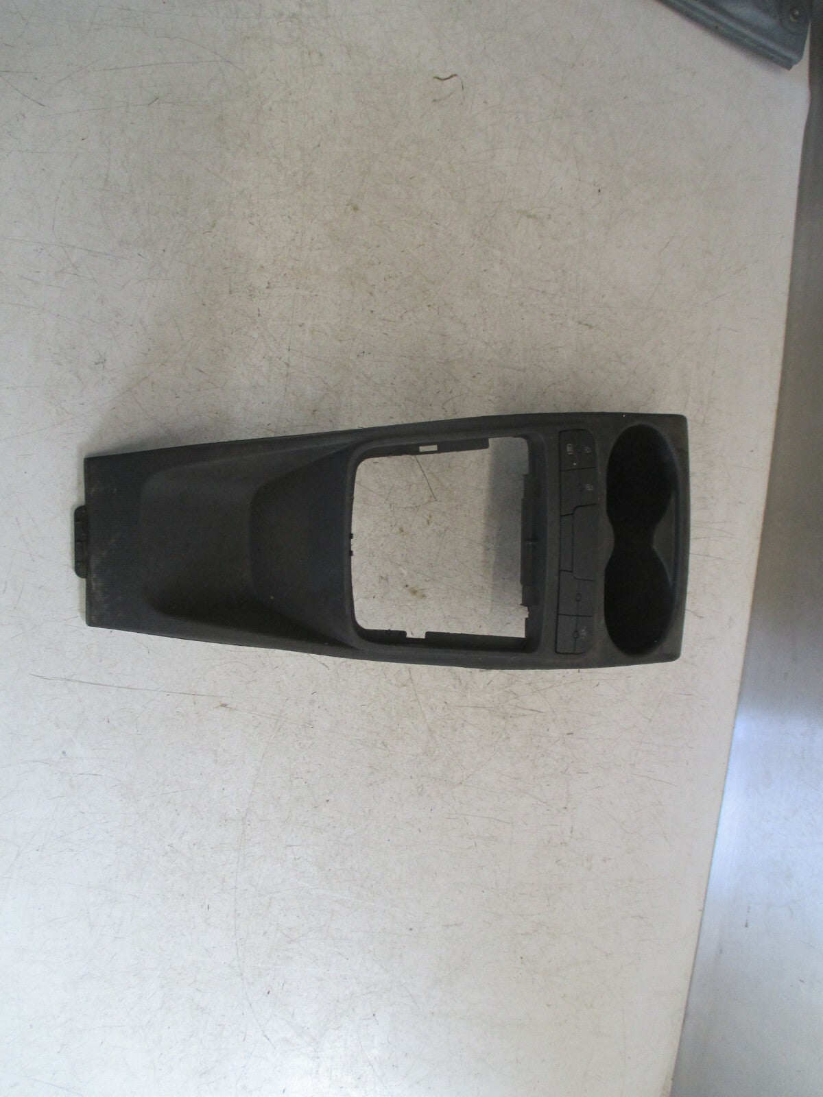 SEAT IBIZA 2015 MK4 6J CENTRE CONSOLE SURROUND TRIM CUP HOLDER SWITCH 6J0858331