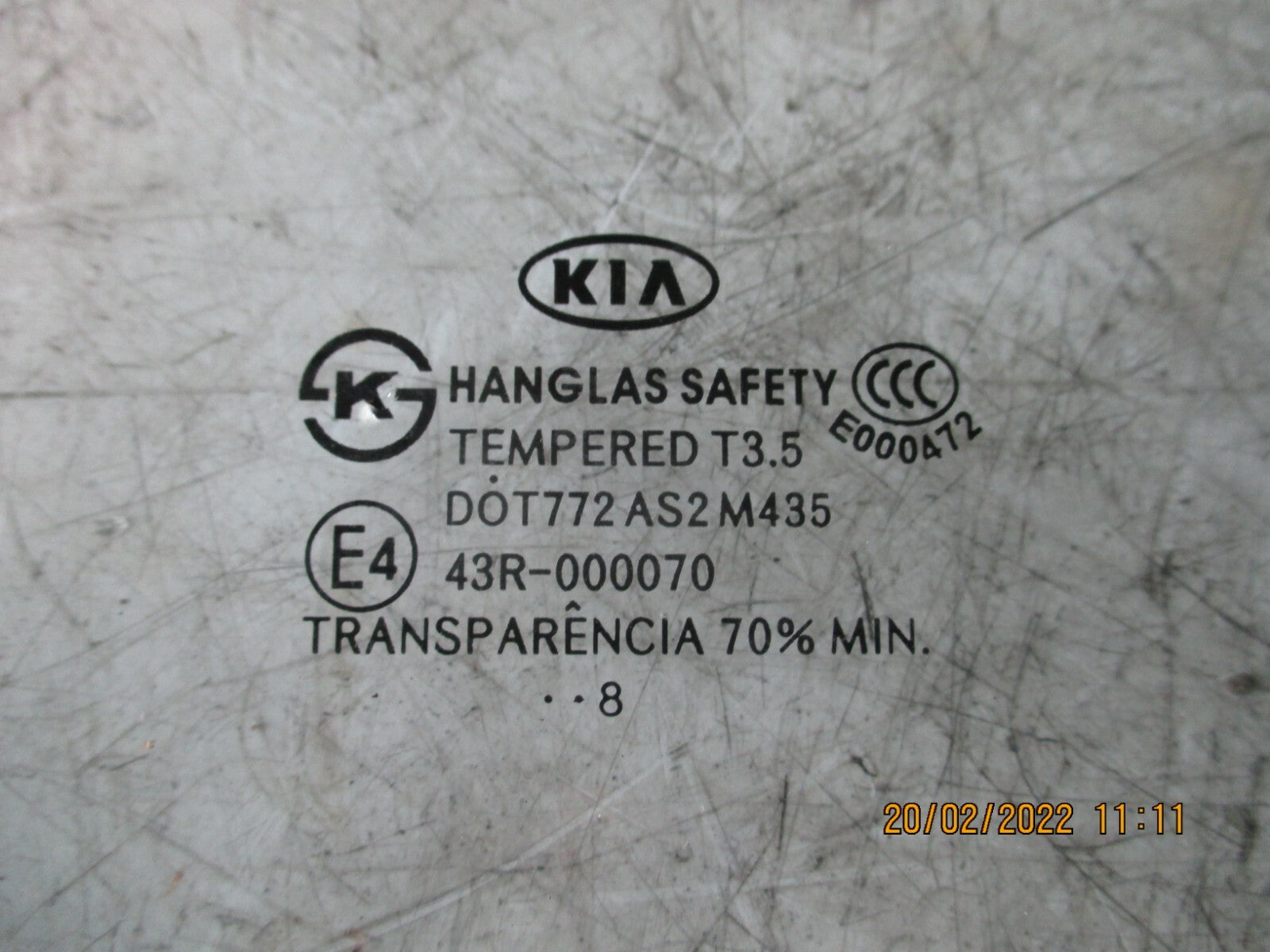 KIA CARENS 2009 OSR REAR DRIVER SIDE QUARTER WINDOW GLASS