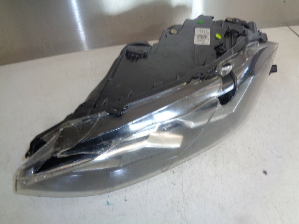 VW VOLKSWAGEN POLO NSF PASSENGER SIDE FRONT HEADLIGHT HEADLAMP 2G2941005 DAMAGED