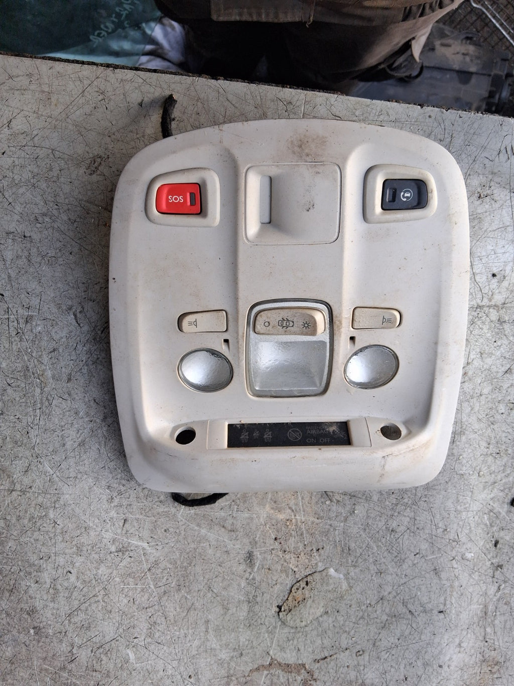 2006 PEUGEOT 307 FRONT INTERIOR ROOF READING COURTESY LIGHT 9677821577