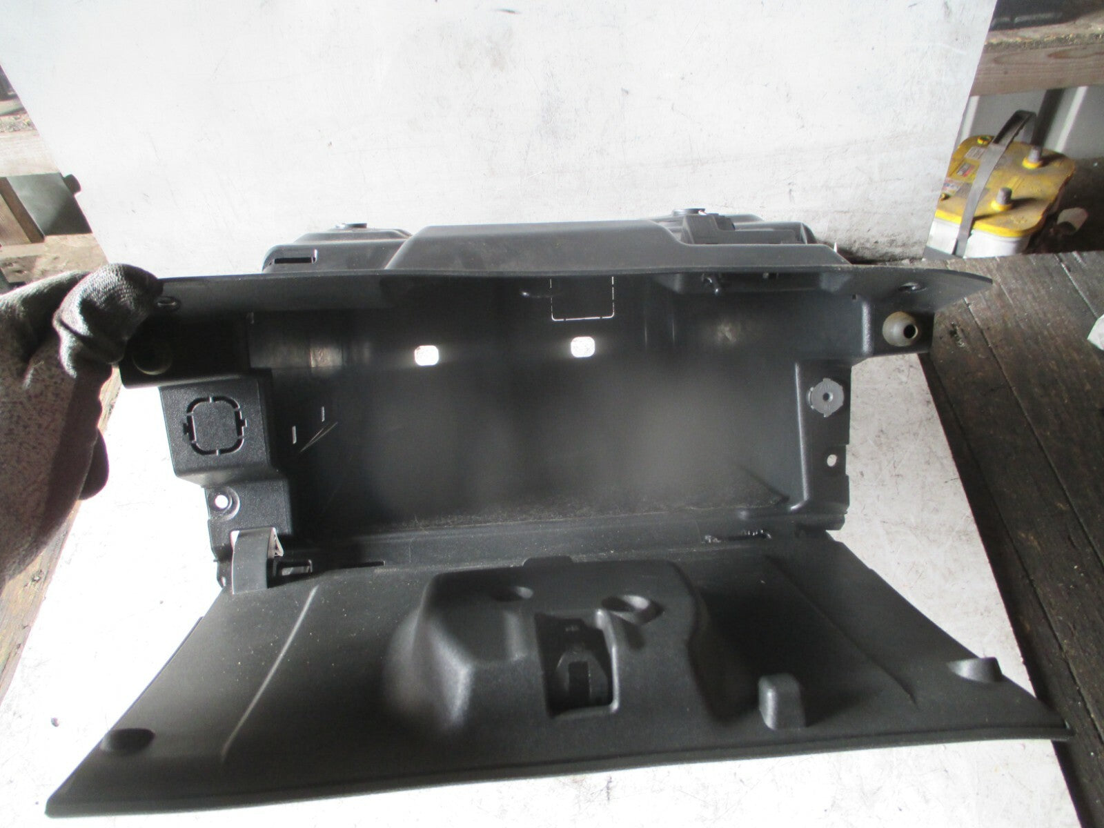 FORD MONDEO 2010 MK4 GLOVE BOX STORAGE COMPARTMENT 7S71A06010