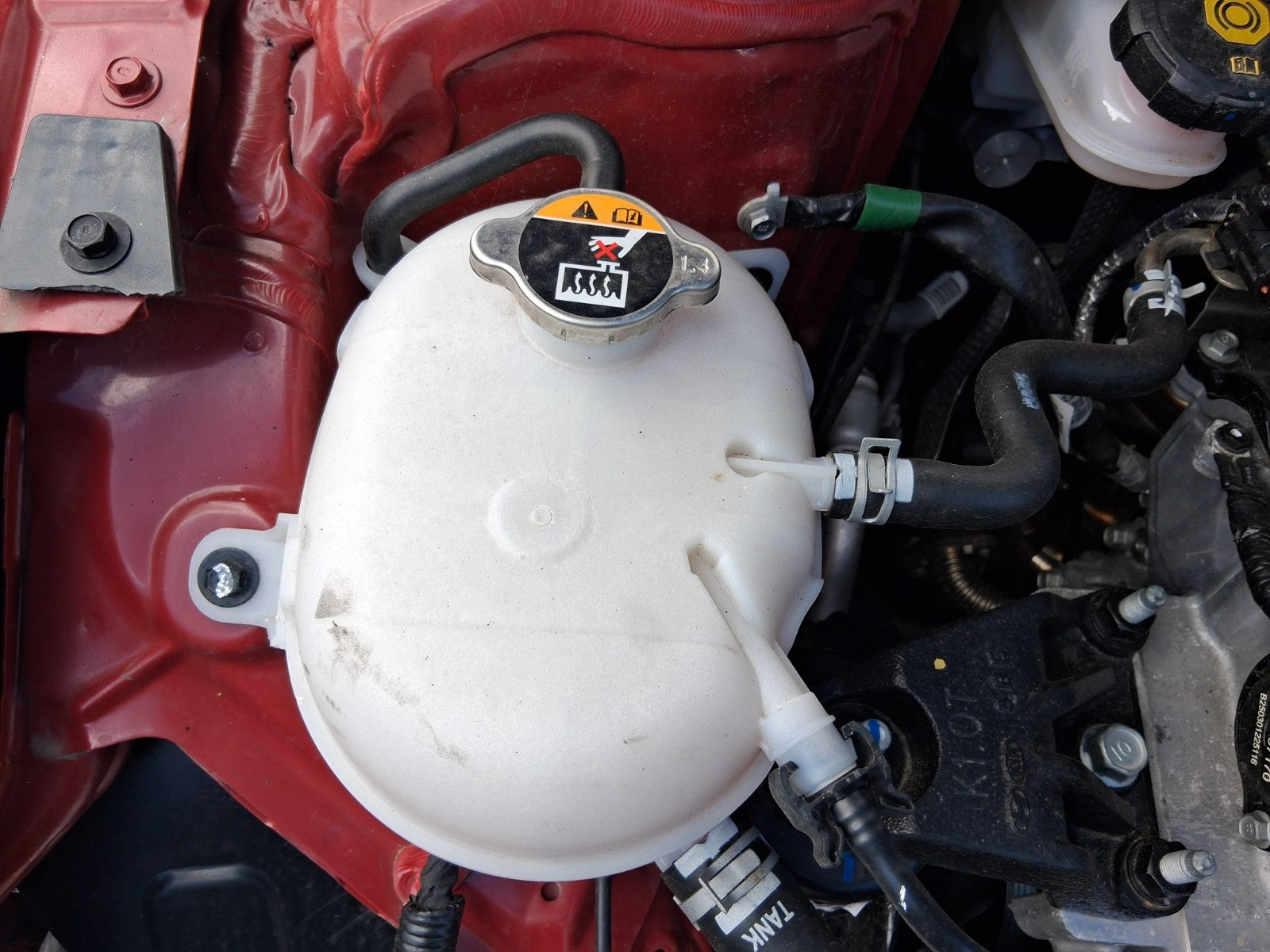 2026 HYUNDAI I20 MK3 COOLANT WATER EXPANSION OVERFLOW TANK
