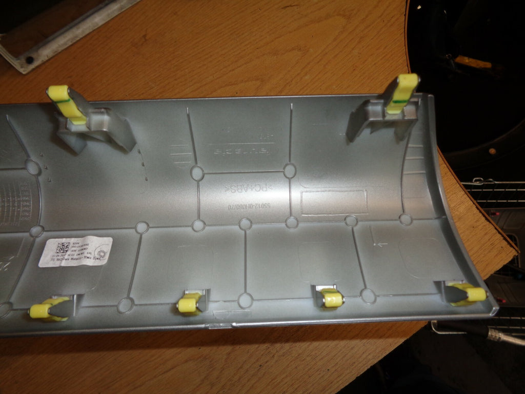 PEUGEOT 108 MK2 1.0 PETROL PASSENGER SIDE AIR VENT TRIM GREY 550120H060