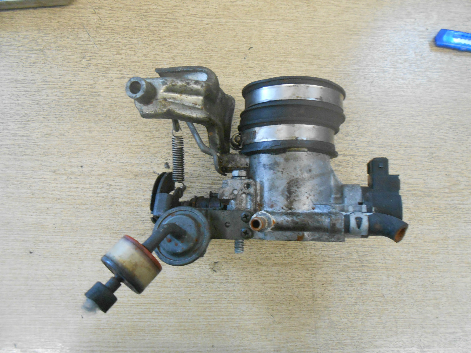 KIA SHUMA MK2 2002 1.8 16V ENGINE THROTTLE BODY KZH5 0280140571 0 280 140 571