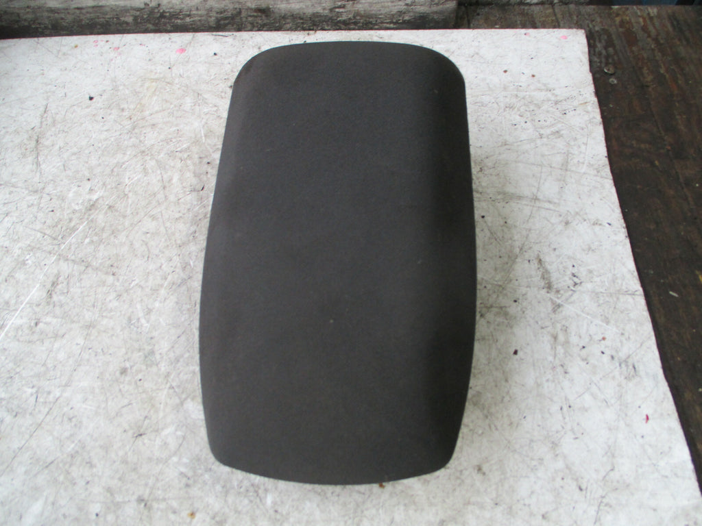 TOYOTA AURIS 2018 MK2 CENTRE CONSOLE ARMREST