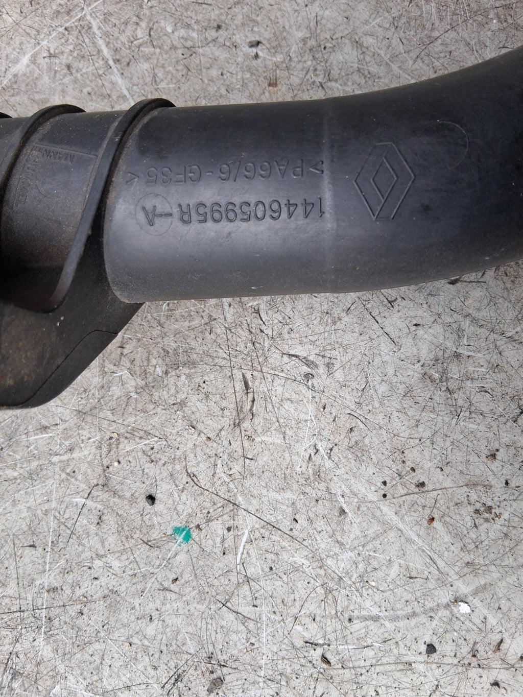 2013 RENAULT ENGINE INTERCOOLER HOSE PIPE PA66/6-GF35