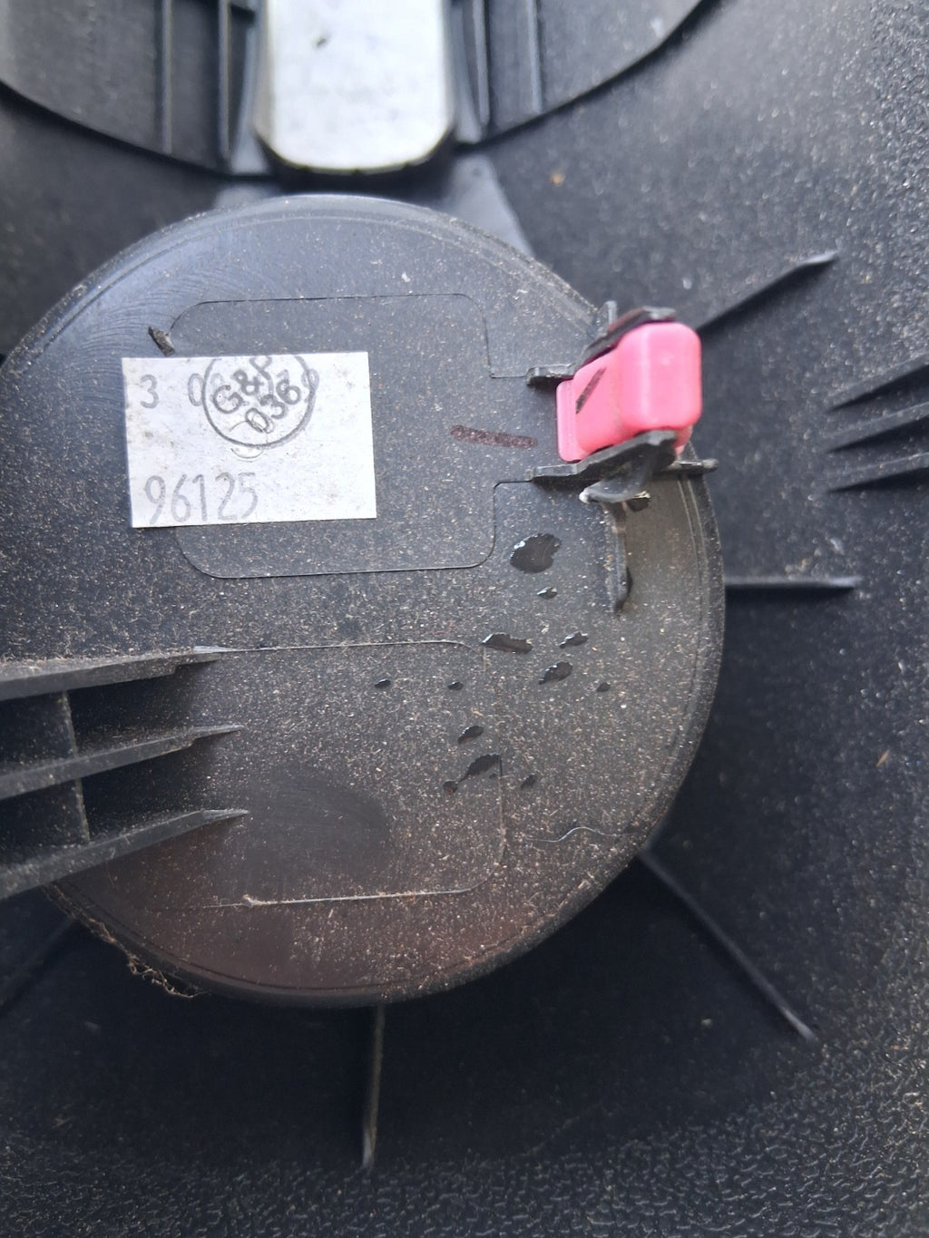 2019 TOYOTA AYGO MK2 CENTRE CONSOLE TRIM WITH CUPHOLDER
