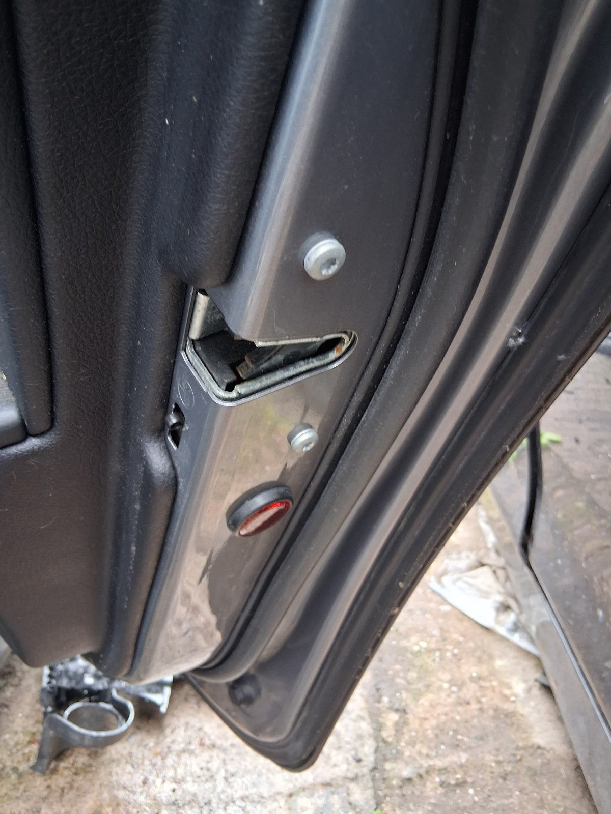 2010 BMW 5 SERIES F10 M SPORT OSR DRIVER SIDE REAR RIGHT DOOR LOCK MECHANISM
