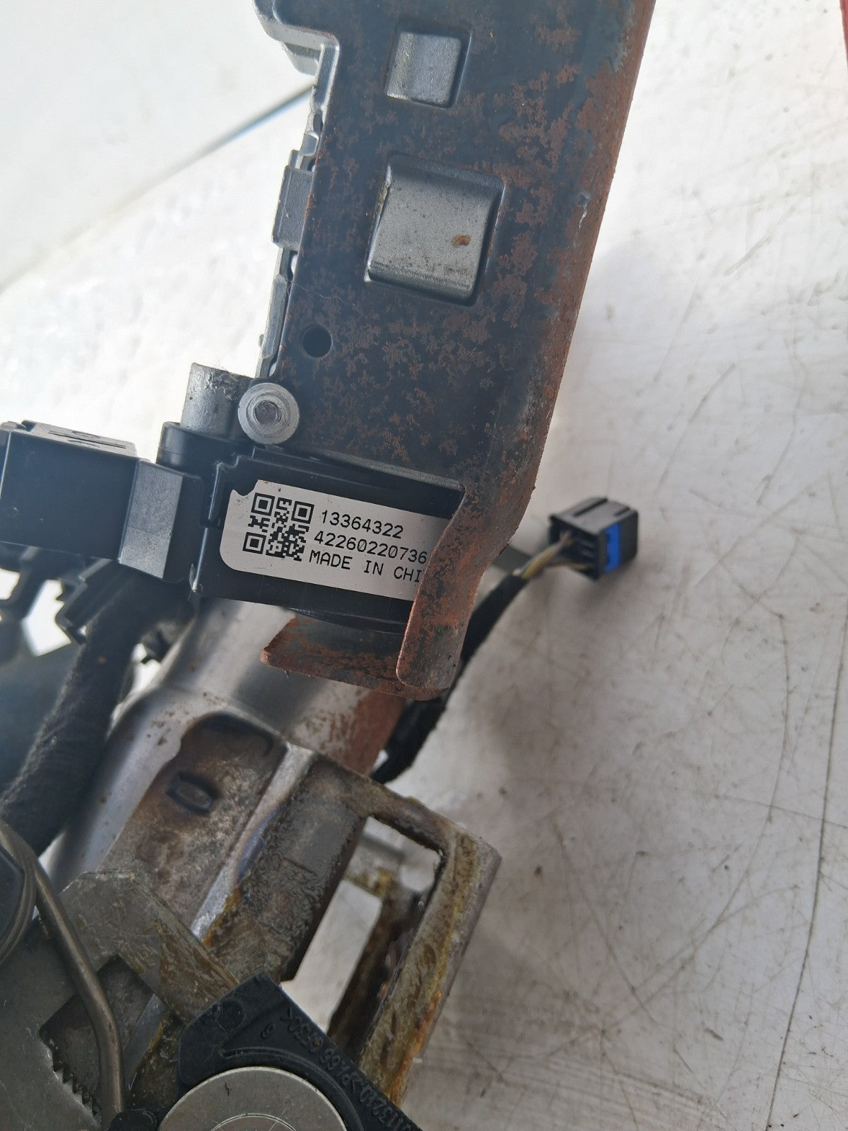 2015 VAUXHALL ADAM UPPER STEERING COLUMN & IGNITION BARREL 13496325