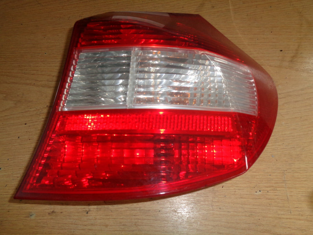 BMW 1 SERIES E87 2005 OS DRIVER SIDE REAR TAIL LIGHT