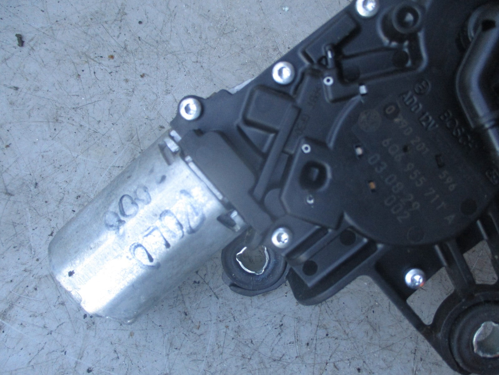 2008 VW VOLKSWAGEN POLO REAR WIPER MOTOR 606955711A