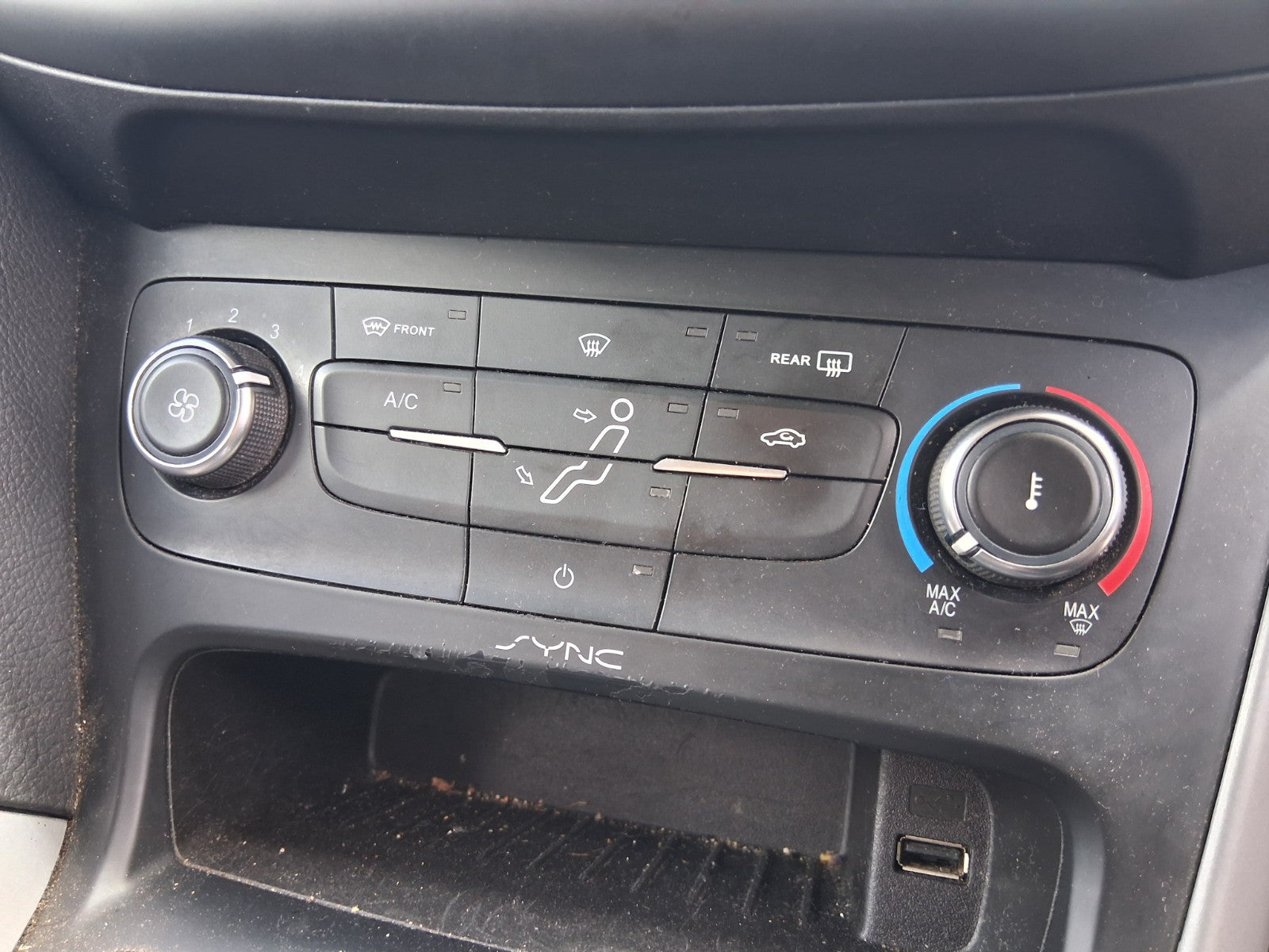 2015 FORD FOCUS MK3 HEATER AC CLIMATE CONROL SWITCH PANEL
