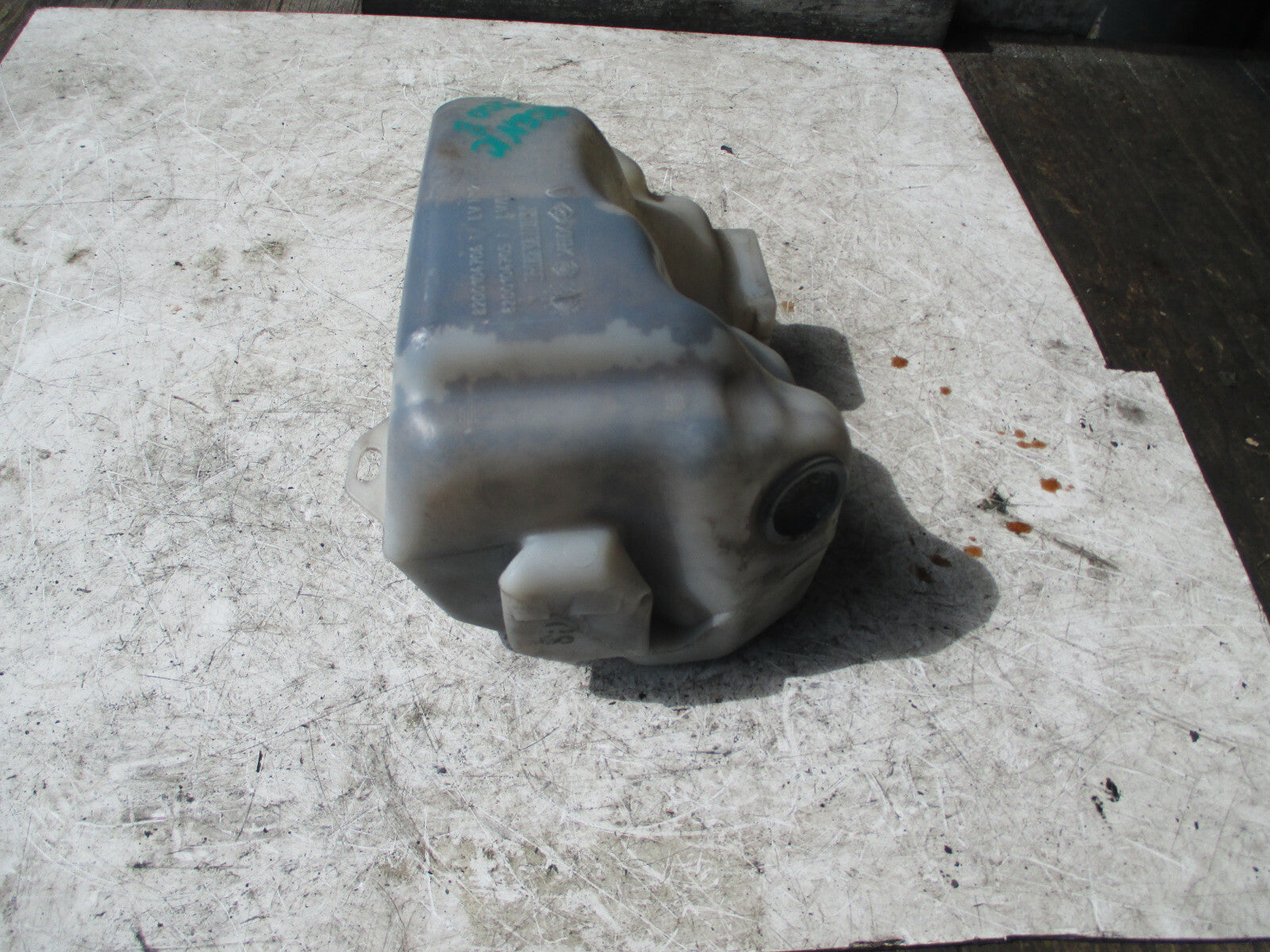 RENAULT SCENIC MK2 2008 WINDSCREEN WATER WASHER BOTTLE TANK RESERVOIR    NO NECK