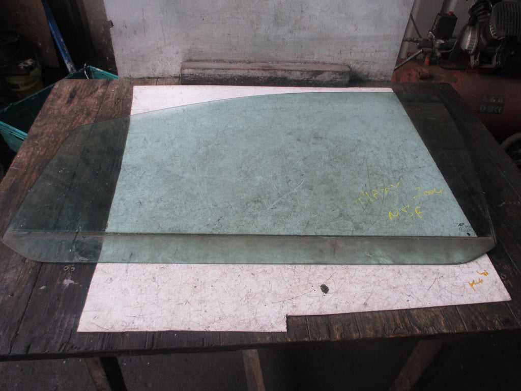 FORD GALAXY 2004 5 DOOR NSF PASSENGER SIDEF FRONT DOOR WINDOW GLASS