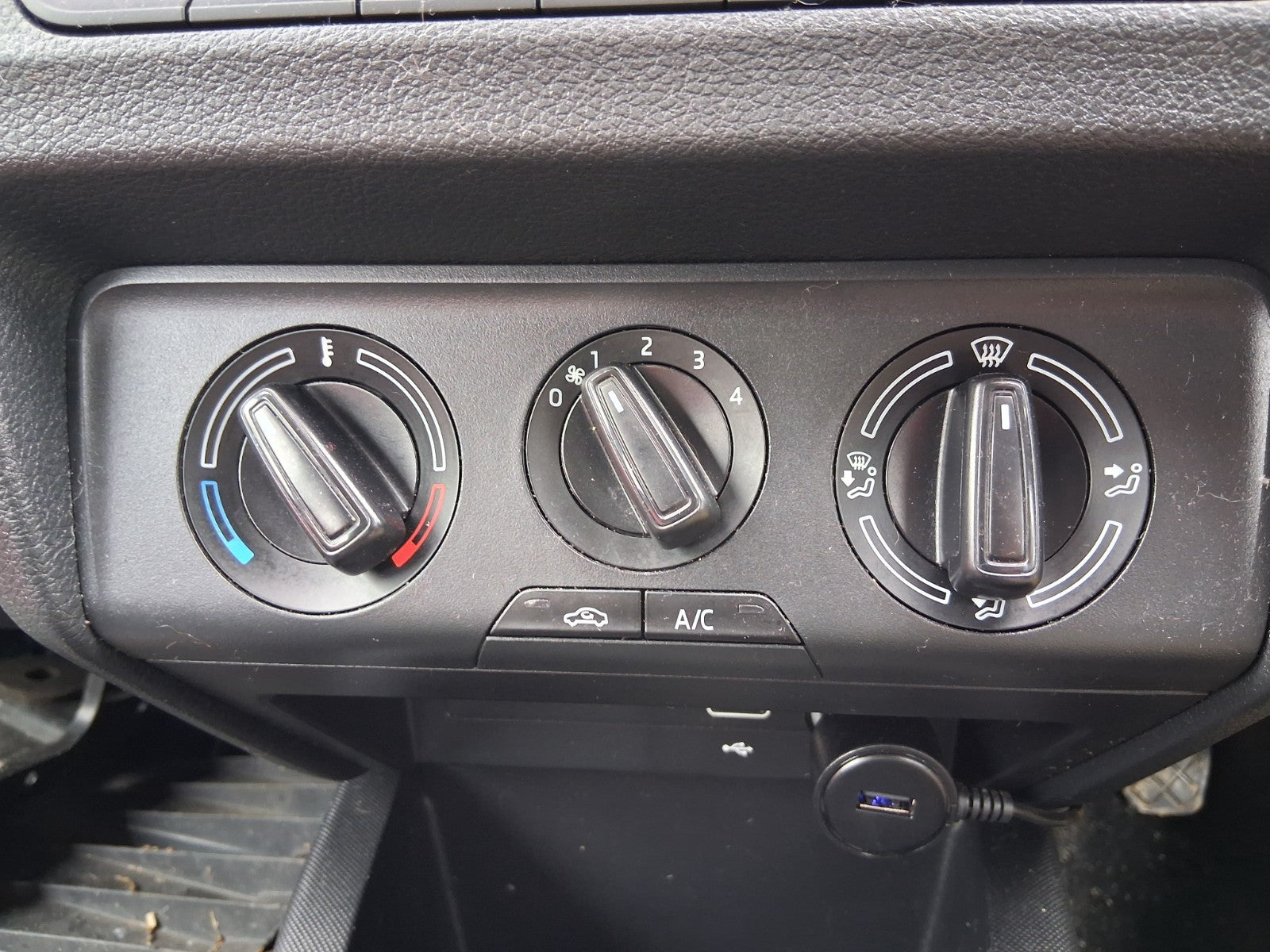 2019 SKODA FABIA MK3 NJ AC HEATER CLIMATE CONTROL SWITCH PANEL