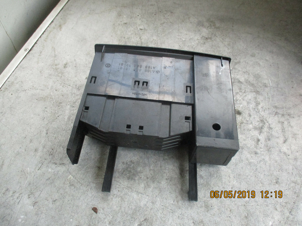 MERCEDES A CLASS W168 CD DISC HOLDER STORAGE ASSEMBLY A1686801991