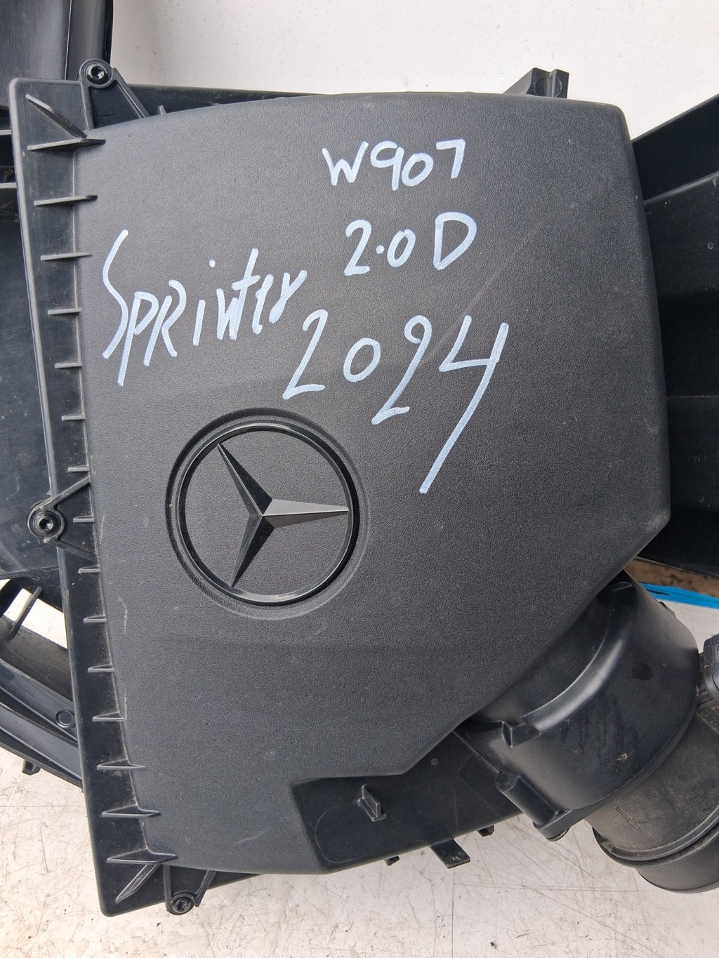 2024 MERCEDES BENZ SPRINTER W907 2.0 DIESEL AIR FILTER BOX A9075285800