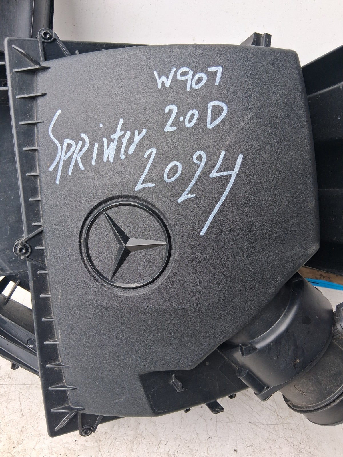 2024 MERCEDES BENZ SPRINTER W907 2.0 DIESEL AIR FILTER BOX A9075285800