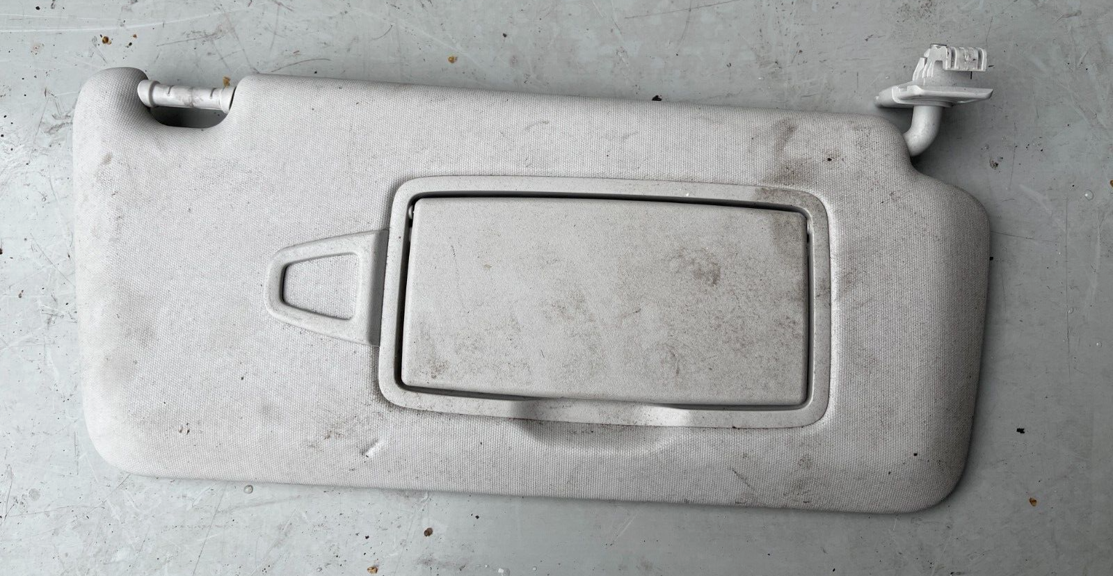2015 MERCEDES A CLASS W176 RIGHT SIDE SUN VISOR A1768101200