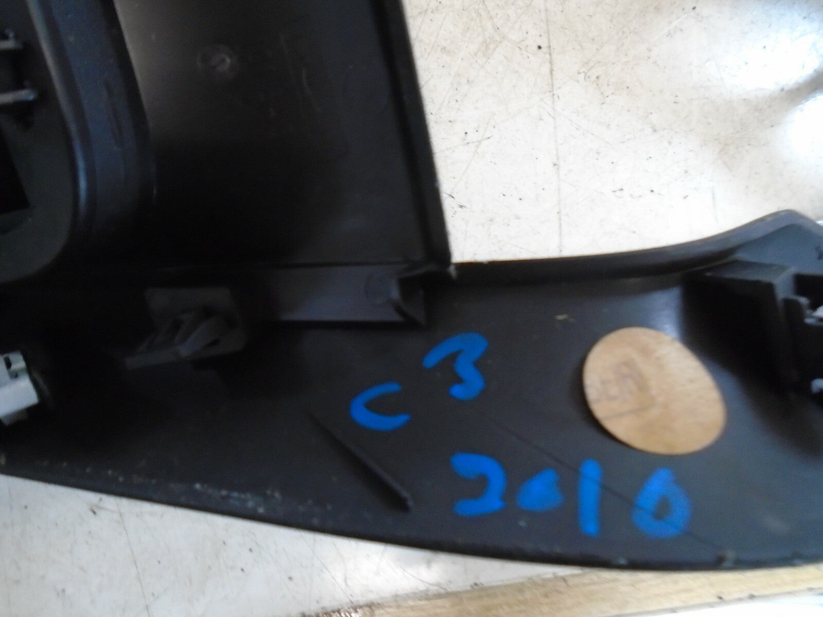 CITROEN C3 2010 MK2 SPEED MANUAL GEAR STICK SELECTOR AND SURROUND 96841605