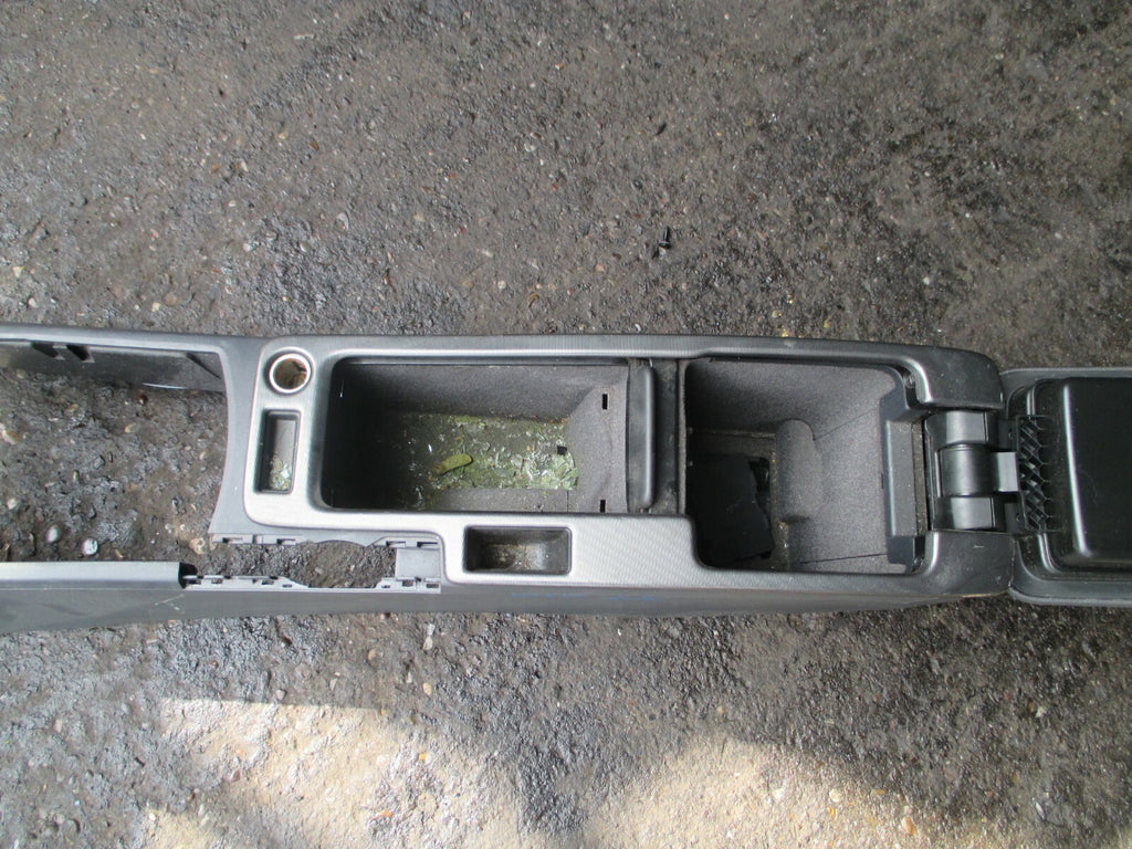 VOLVO C30 2012 HATCHBACK ARMREST WITH CENTRE CONSOLE 30755374