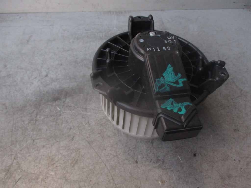 2013 SUZUKI SX4 SZ3 AIR CON HEATER BLOWER FAN MOTOR